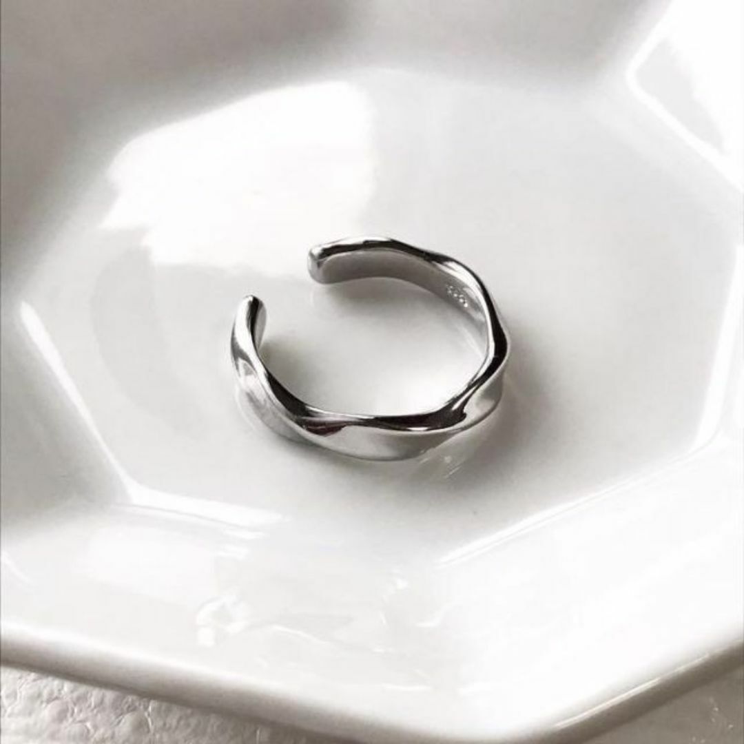 1ツイスト ring レディースのアクセサリー(リング(指輪))の商品写真