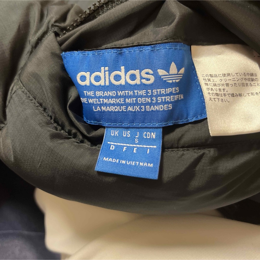 adidas(アディダス)のメンズ　adidasリバーシブルじ メンズのジャケット/アウター(ブルゾン)の商品写真