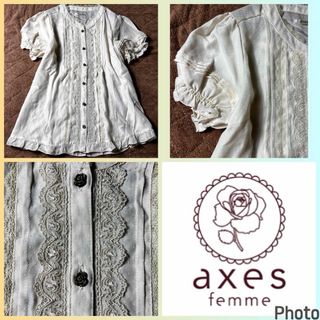 アクシーズファム(axes femme)のアクシーズファム★美品★ドットデザイン★パフスリーブ★薔薇ボタンブラウス(シャツ/ブラウス(半袖/袖なし))