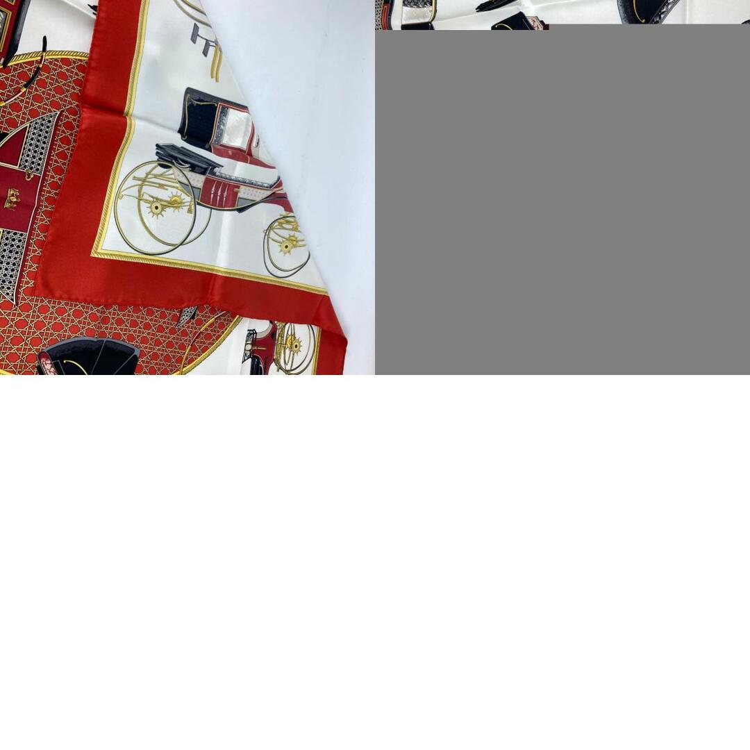 Hermes(エルメス)のエルメス HERMES カレ90  Les Voitures Nouvelles 馬車の変遷 スカーフ シルク レッド 未使用 レディースのファッション小物(バンダナ/スカーフ)の商品写真