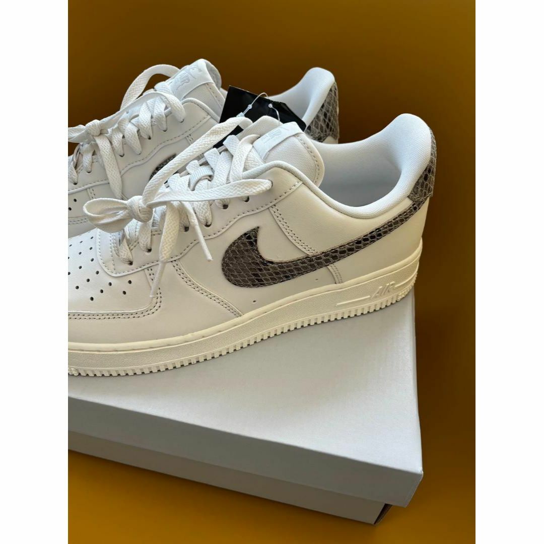 NIKE(ナイキ)の28cm 新品 エアフォース1 スネーク蛇 Nike Air Force1 メンズの靴/シューズ(スニーカー)の商品写真