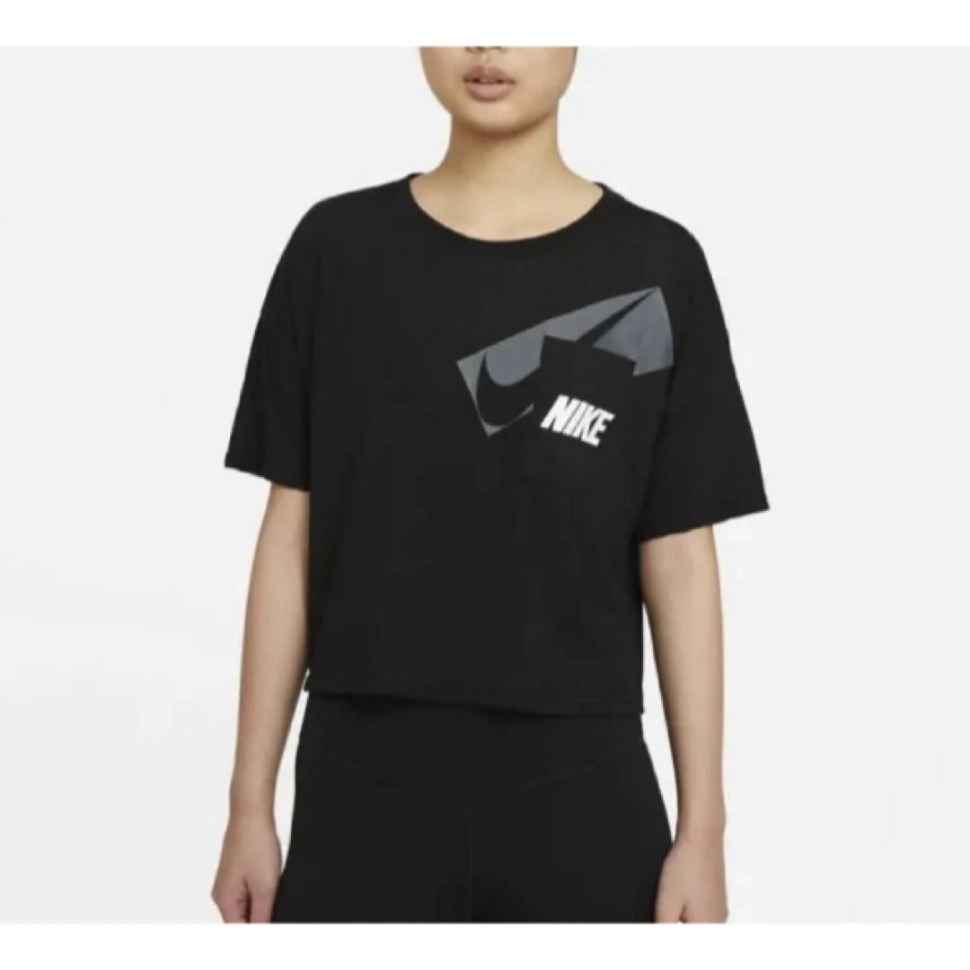 NIKE(ナイキ)のNIKE ナイキ　レディース クロップ Tシャツ S レディースのトップス(Tシャツ(半袖/袖なし))の商品写真