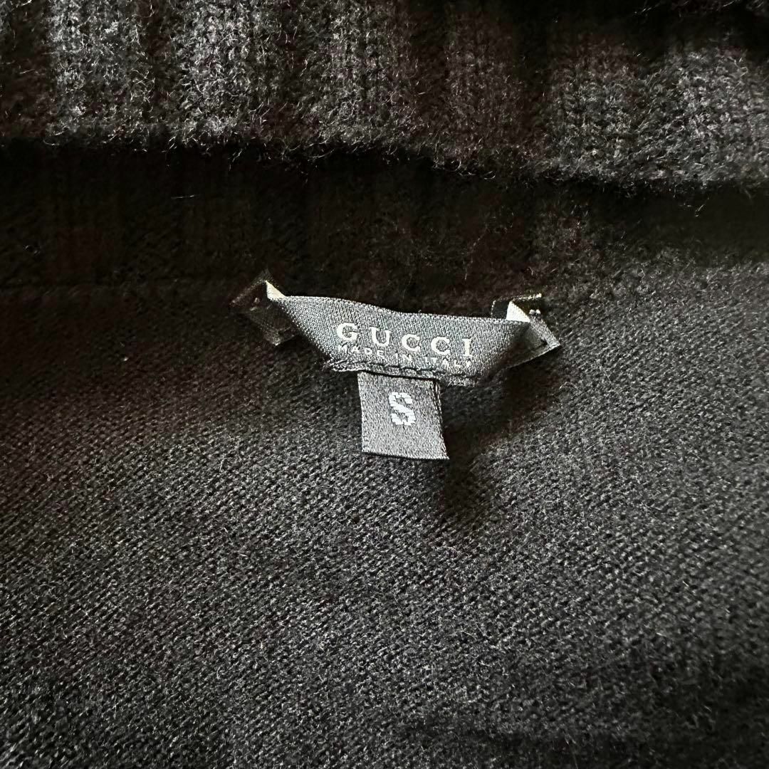 Gucci(グッチ)のグッチ　GUCCI カシミヤ100% タートルネック　Vネック　ニット　黒 レディースのトップス(ニット/セーター)の商品写真