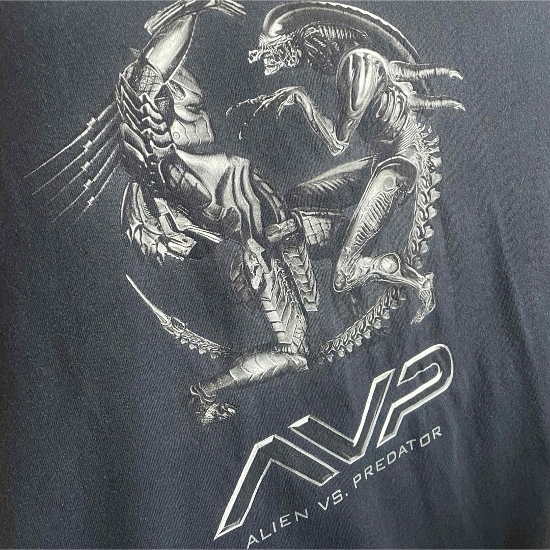 VINTAGE(ヴィンテージ)の【希少】エイリアン VS プレデター 映画プロモT シャツ XL 2004  メンズのトップス(Tシャツ/カットソー(半袖/袖なし))の商品写真