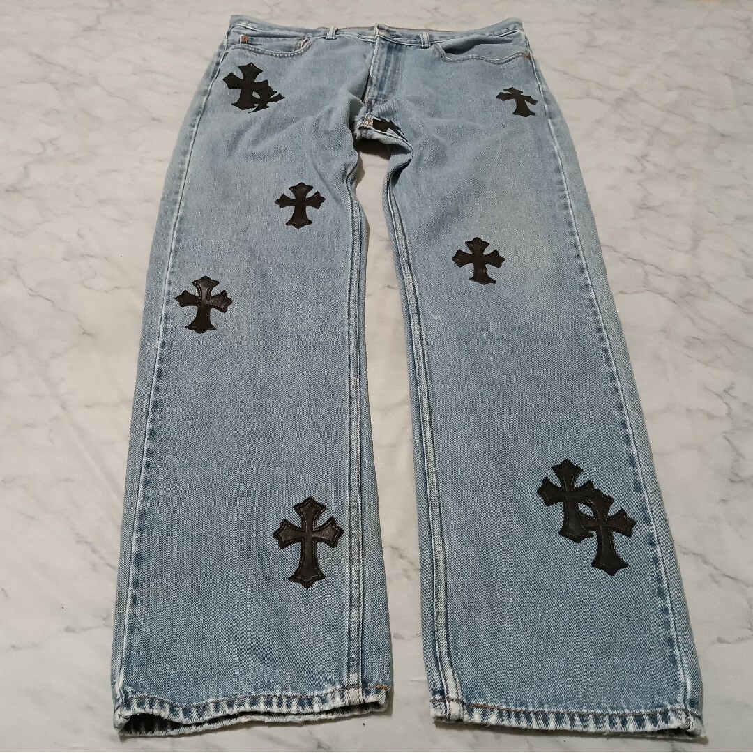 Chrome Hearts(クロムハーツ)のLevi's 505（W36 / 92cm）クロスパッチカスタム メンズのパンツ(デニム/ジーンズ)の商品写真