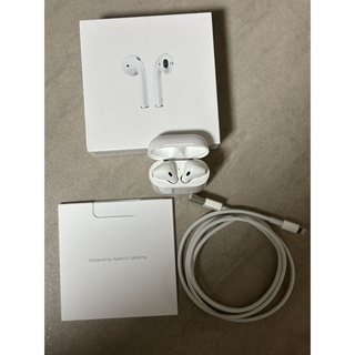 アップル(Apple)のAPPLE AirPods with Charging Case MV7N2J/(ヘッドフォン/イヤフォン)