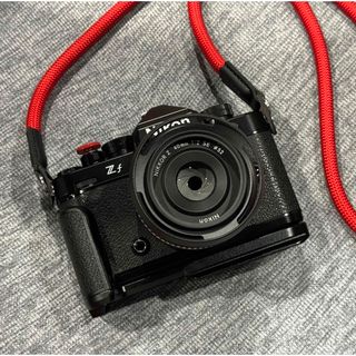 ニコン(Nikon)の超美品 Nikon Zf Z 40mm F2 レンズキット+ Z f-gr1(ミラーレス一眼)