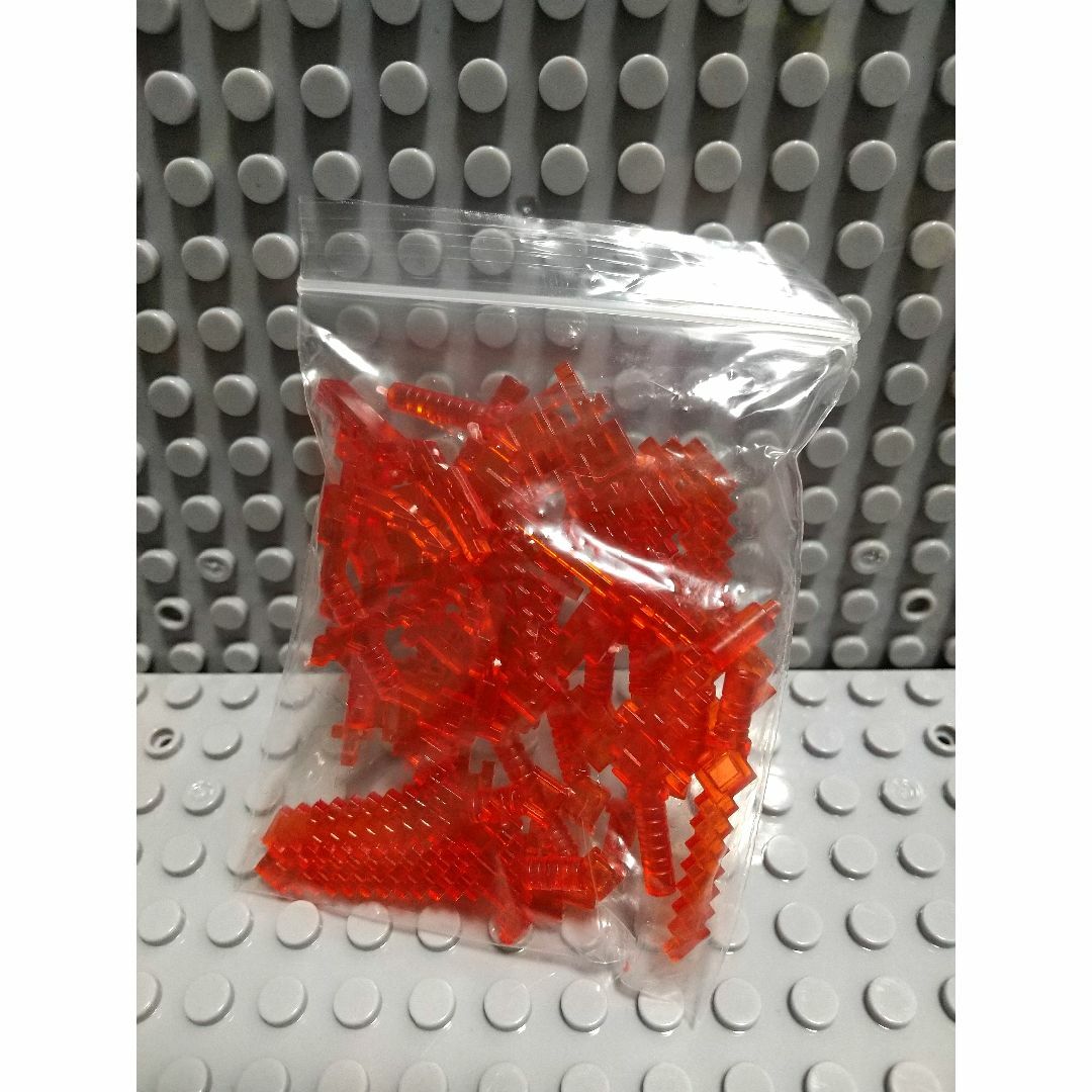 マインクラフト　透明の赤　LEGO互換　レゴ武器　インテリア　Minecraft エンタメ/ホビーのフィギュア(アニメ/ゲーム)の商品写真