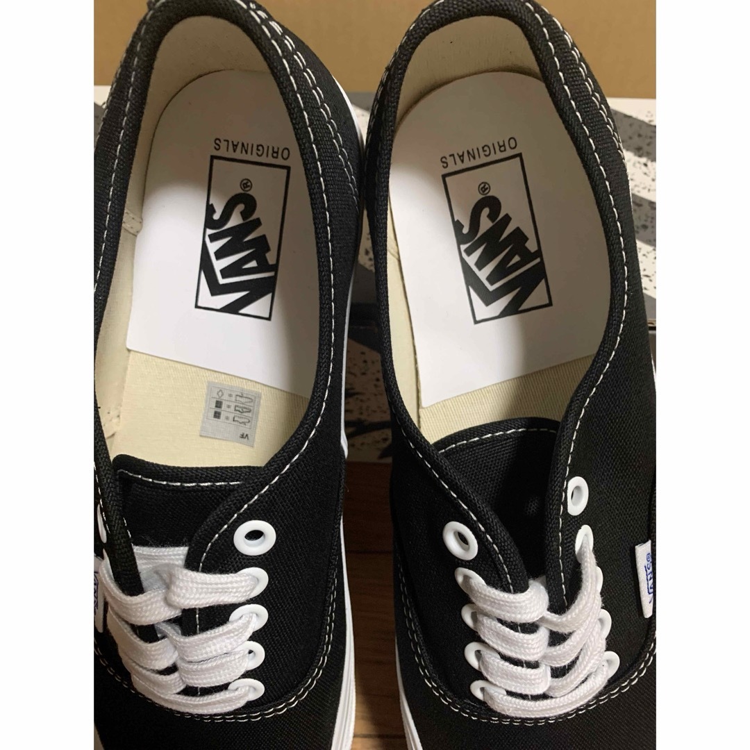 VANS(ヴァンズ)のvans vault OG Authentic  LX バンズ　ヴァンズ　265 メンズの靴/シューズ(スニーカー)の商品写真