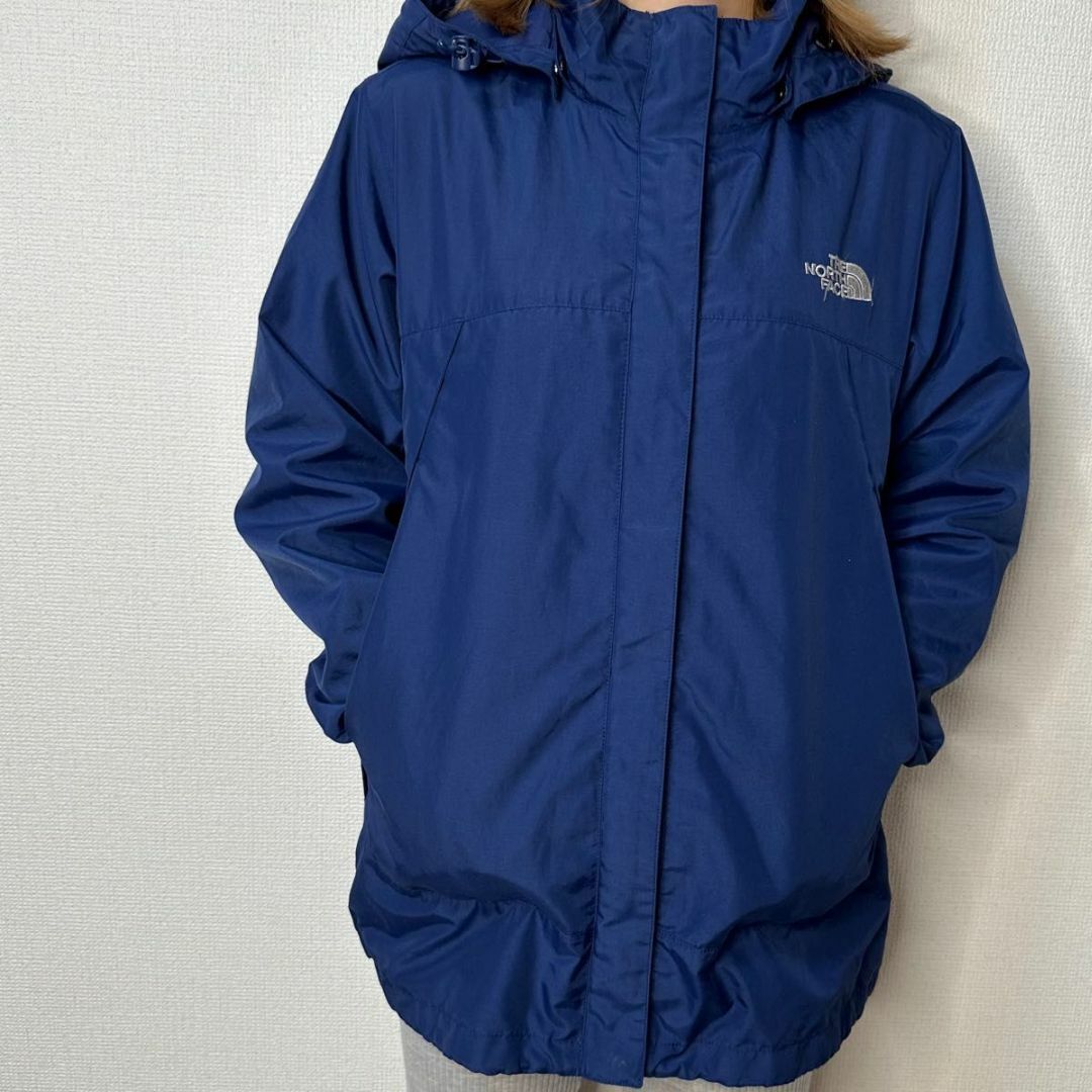 THE NORTH FACE ノースフェイス マウンテンパーカー　９０Mサイズ レディースのジャケット/アウター(その他)の商品写真