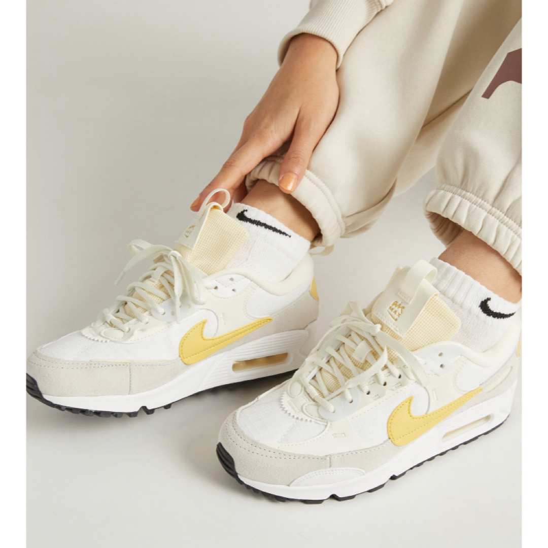 NIKE(ナイキ)のNIKE ナイキ  AIR MAX90 エアマックス90 イエロー 白 24.5 レディースの靴/シューズ(スニーカー)の商品写真