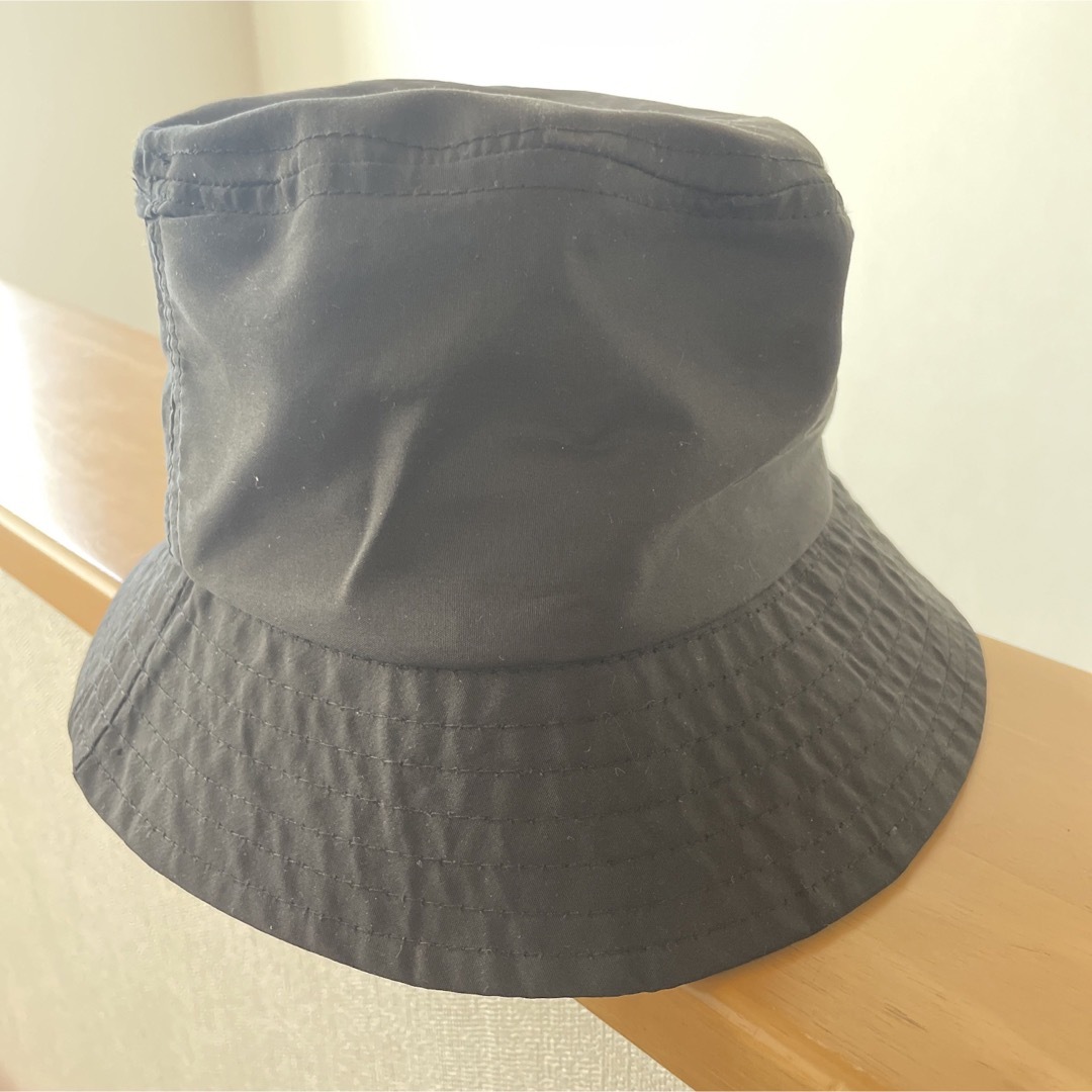 UNIQLO(ユニクロ)のハット　黒　シンプル レディースの帽子(ハット)の商品写真