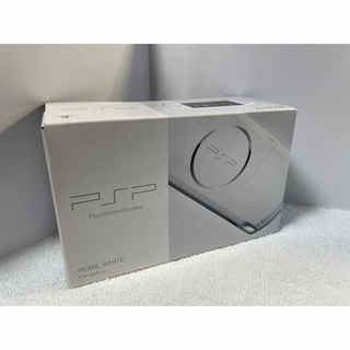 プレイステーションポータブル(PlayStation Portable)の☆ほぼ新品☆ PSP-3000  パールホワイト(携帯用ゲーム機本体)