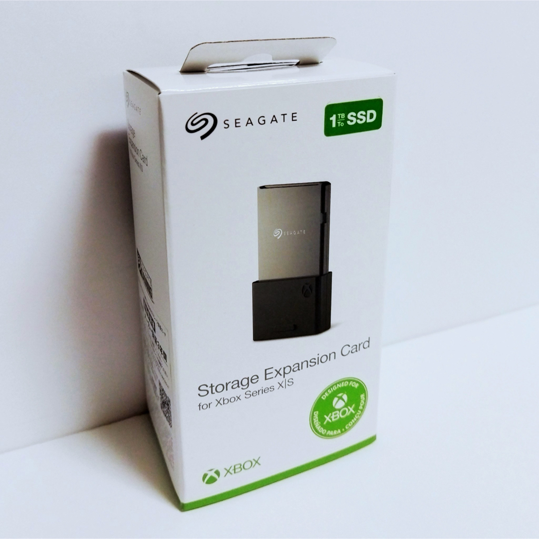 SEAGATE(シーゲイト)の【新品】Xbox用Seagateストレージ拡張カード 1TB エンタメ/ホビーのゲームソフト/ゲーム機本体(その他)の商品写真