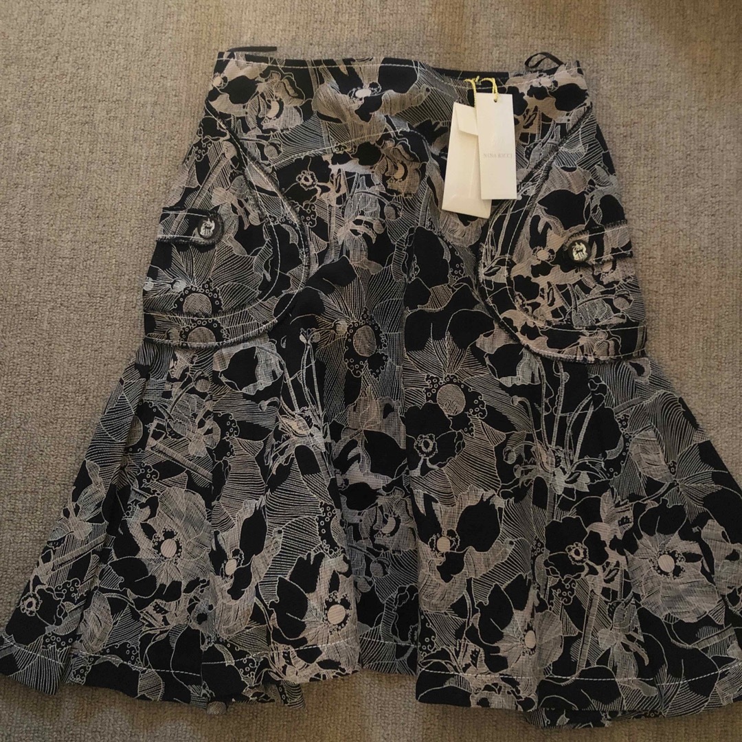 Lochie(ロキエ)のNina ricci flower skirt レディースのスカート(ミニスカート)の商品写真