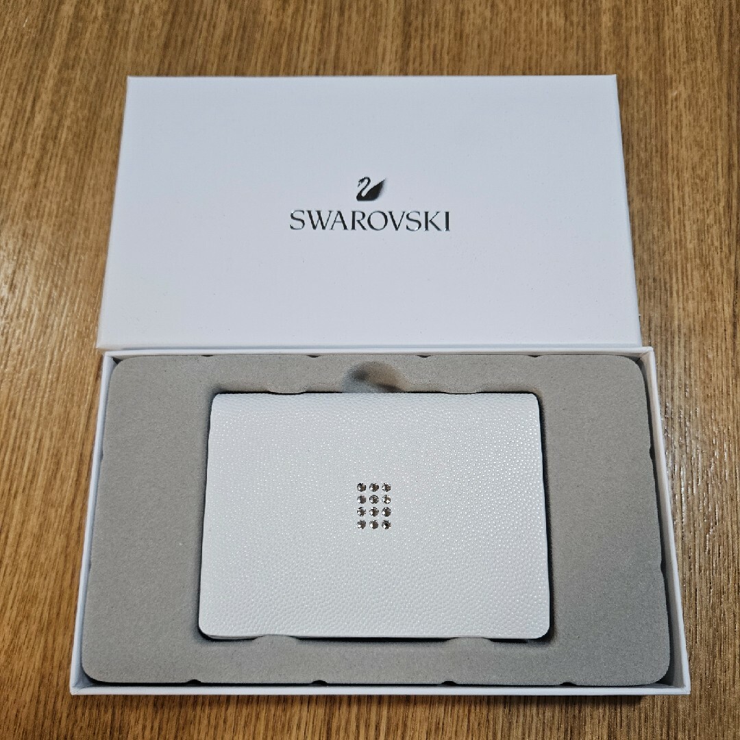 SWAROVSKI(スワロフスキー)のスワロフスキー Swarovski White collection White レディースのファッション小物(名刺入れ/定期入れ)の商品写真