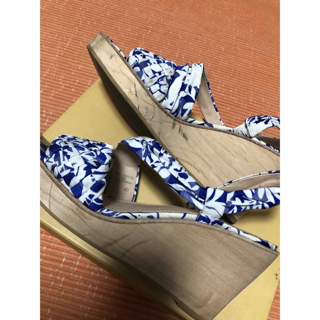 クラッセ コローレ Classe Colore 青×白　サンダル　24cm レディースの靴/シューズ(サンダル)の商品写真