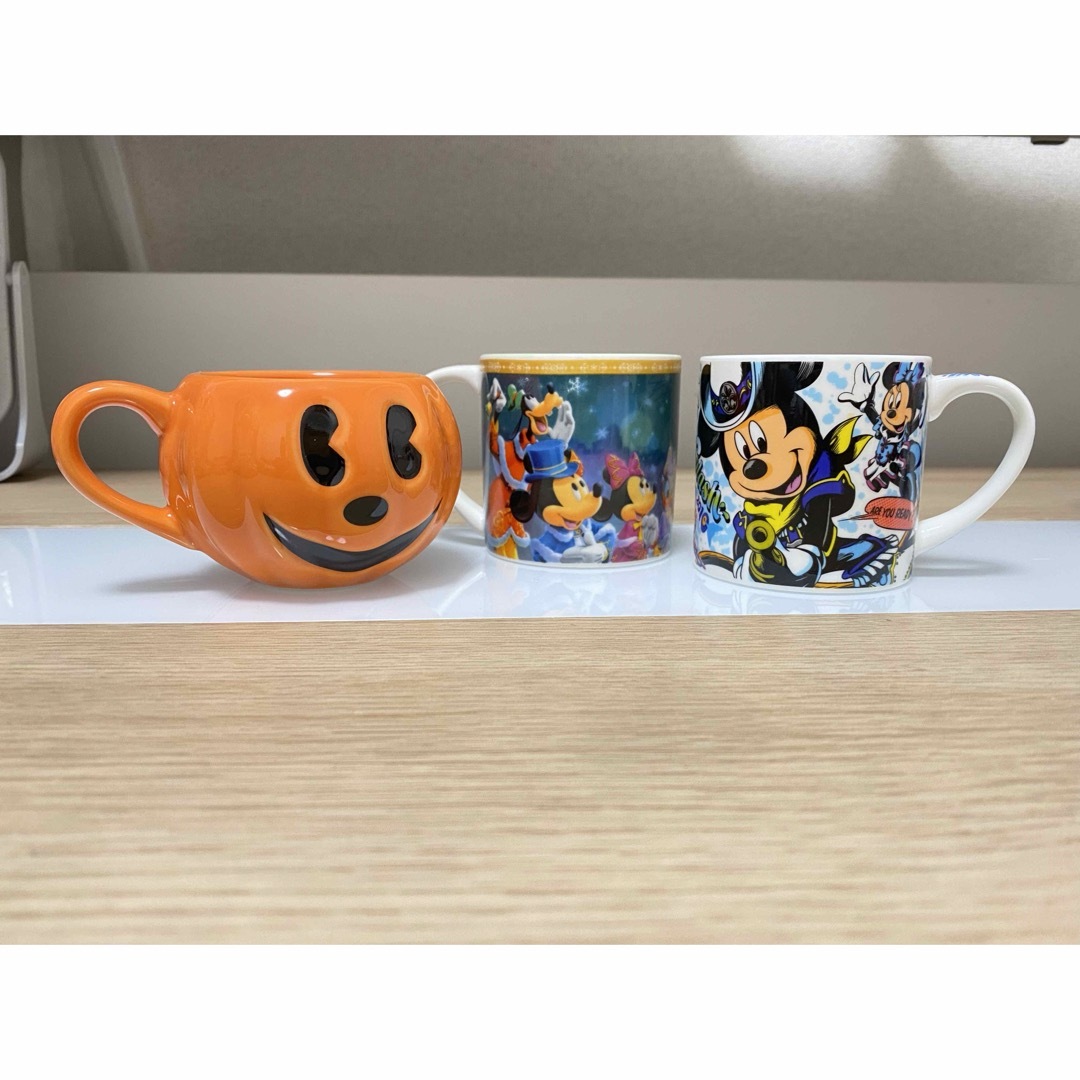 Disney(ディズニー)のDisney スーベニアマグカップ3個セット エンタメ/ホビーのおもちゃ/ぬいぐるみ(キャラクターグッズ)の商品写真