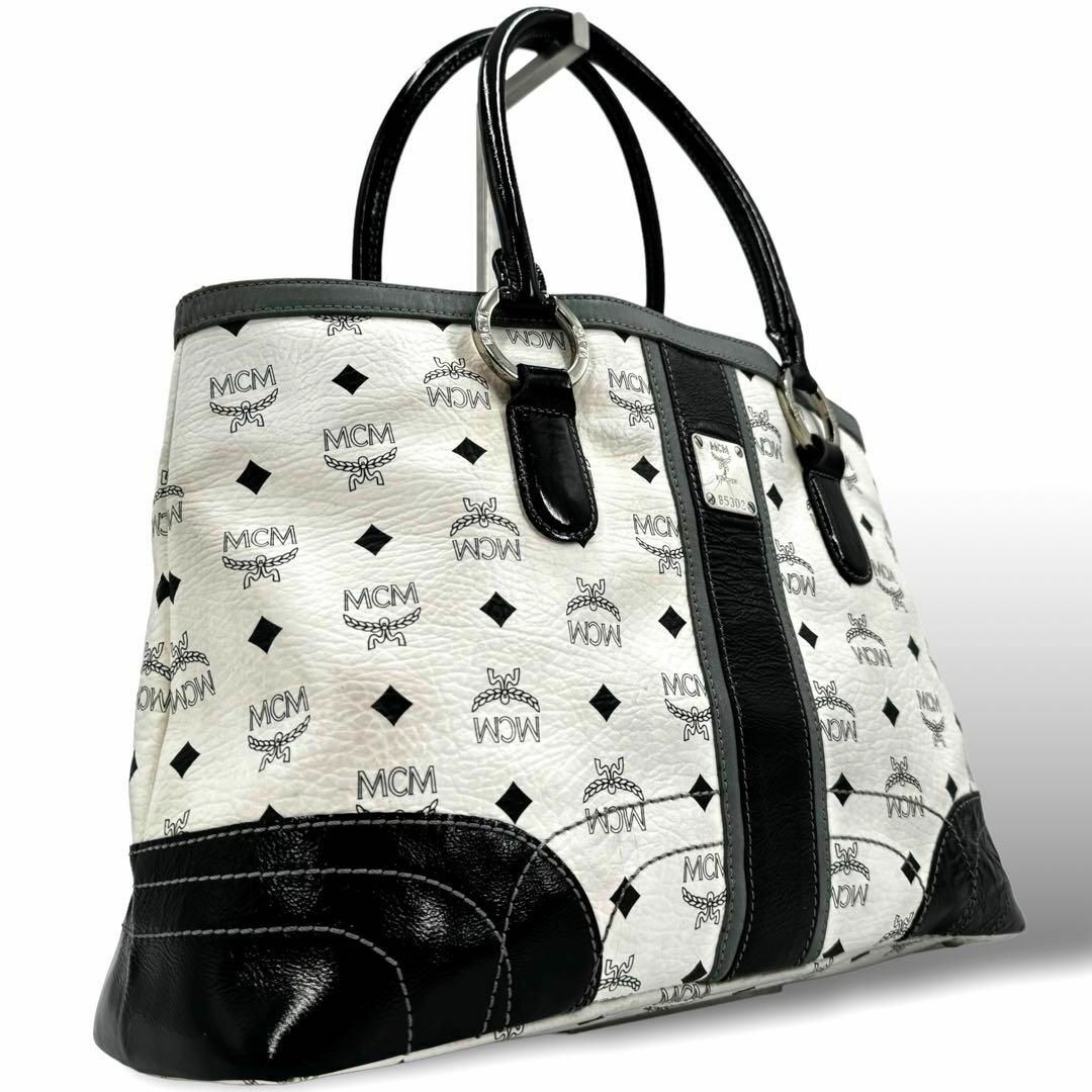MCM(エムシーエム)の良品 MCM トートバッグ ハンドバッグ ヴィセトス 肩掛け 大容量 白黒 レディースのバッグ(トートバッグ)の商品写真