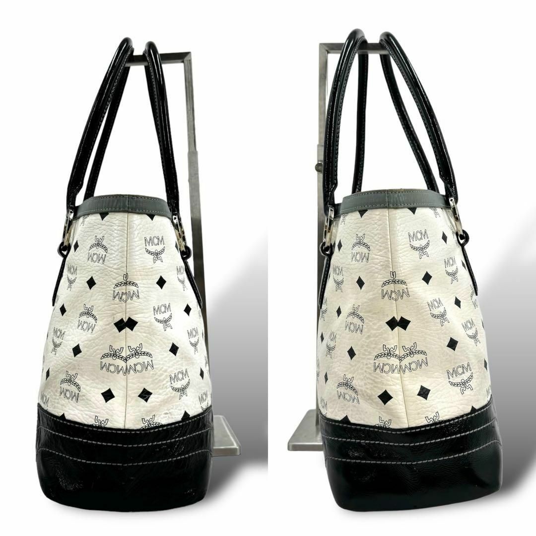 MCM(エムシーエム)の良品 MCM トートバッグ ハンドバッグ ヴィセトス 肩掛け 大容量 白黒 レディースのバッグ(トートバッグ)の商品写真