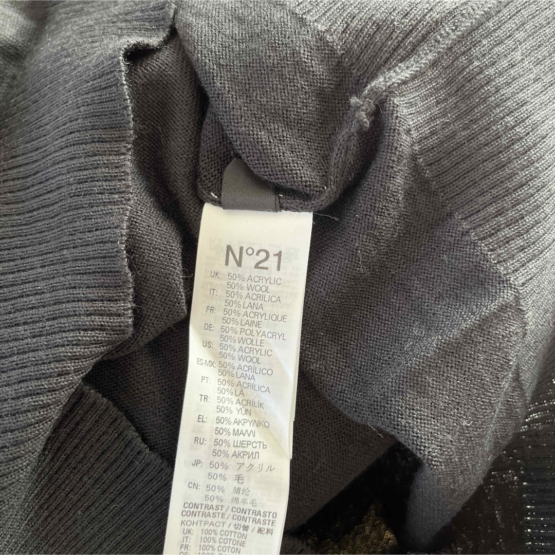 N°21(ヌメロヴェントゥーノ)のN°21ヌメロ ヴェントゥーノ　ロゴ入りニット セーター　S(14)　ブラック レディースのトップス(ニット/セーター)の商品写真