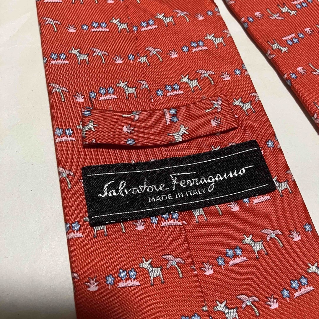 Salvatore Ferragamo(サルヴァトーレフェラガモ)の【Salvatore Ferragamo】 ネクタイ/シルク / 箱付き メンズのファッション小物(ネクタイ)の商品写真