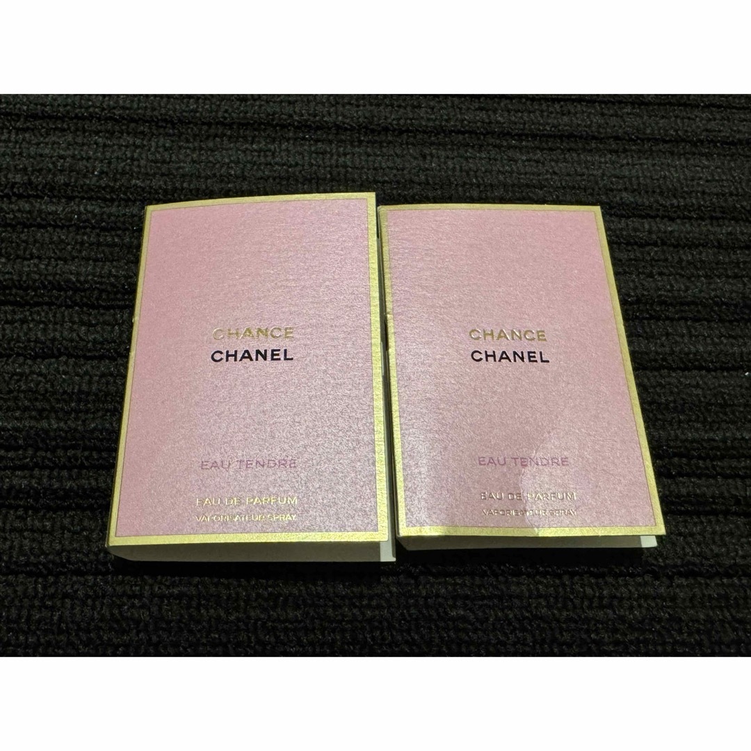 CHANEL(シャネル)のCHANEL シャネル　チャンス　オータンドゥル　香水　サンプル　ピンク　新品 コスメ/美容の香水(香水(女性用))の商品写真