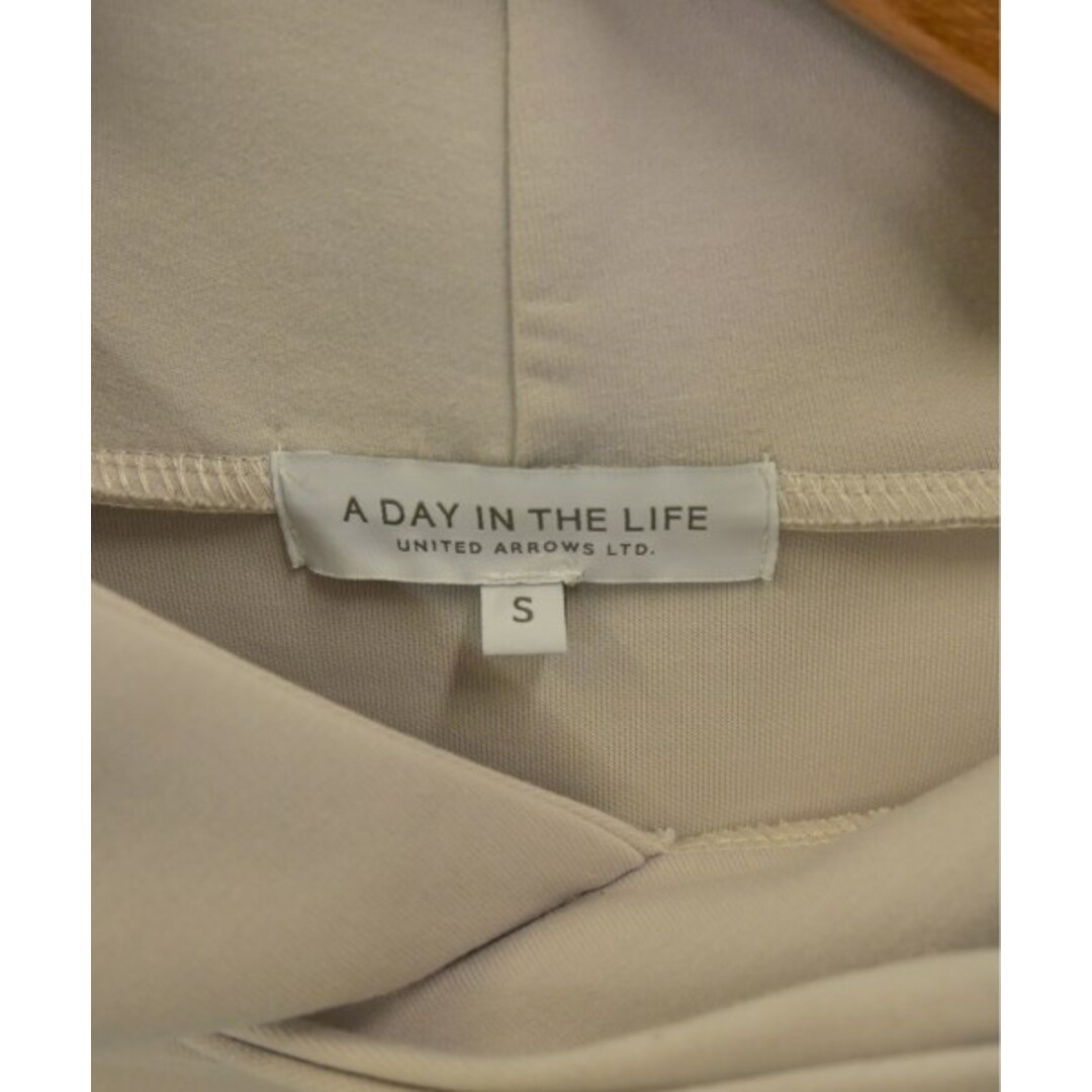 a day in the life UNITED ARROWS パーカー F 【古着】【中古】 レディースのトップス(パーカー)の商品写真