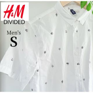 エイチアンドエム(H&M)の【H&M】ディバイデッド　半袖シャツ　メンズS  総柄　スケート　サーフィン 白(シャツ)