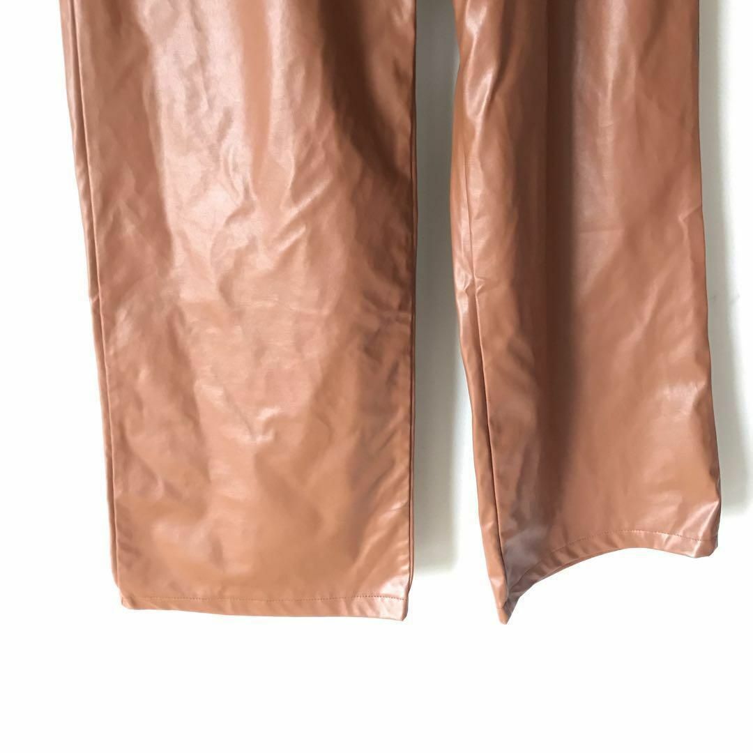 K&G ワイドパンツ　合成皮革　キャメル　ウエストゴム　大人かっこいい　春　楽 レディースのパンツ(カジュアルパンツ)の商品写真