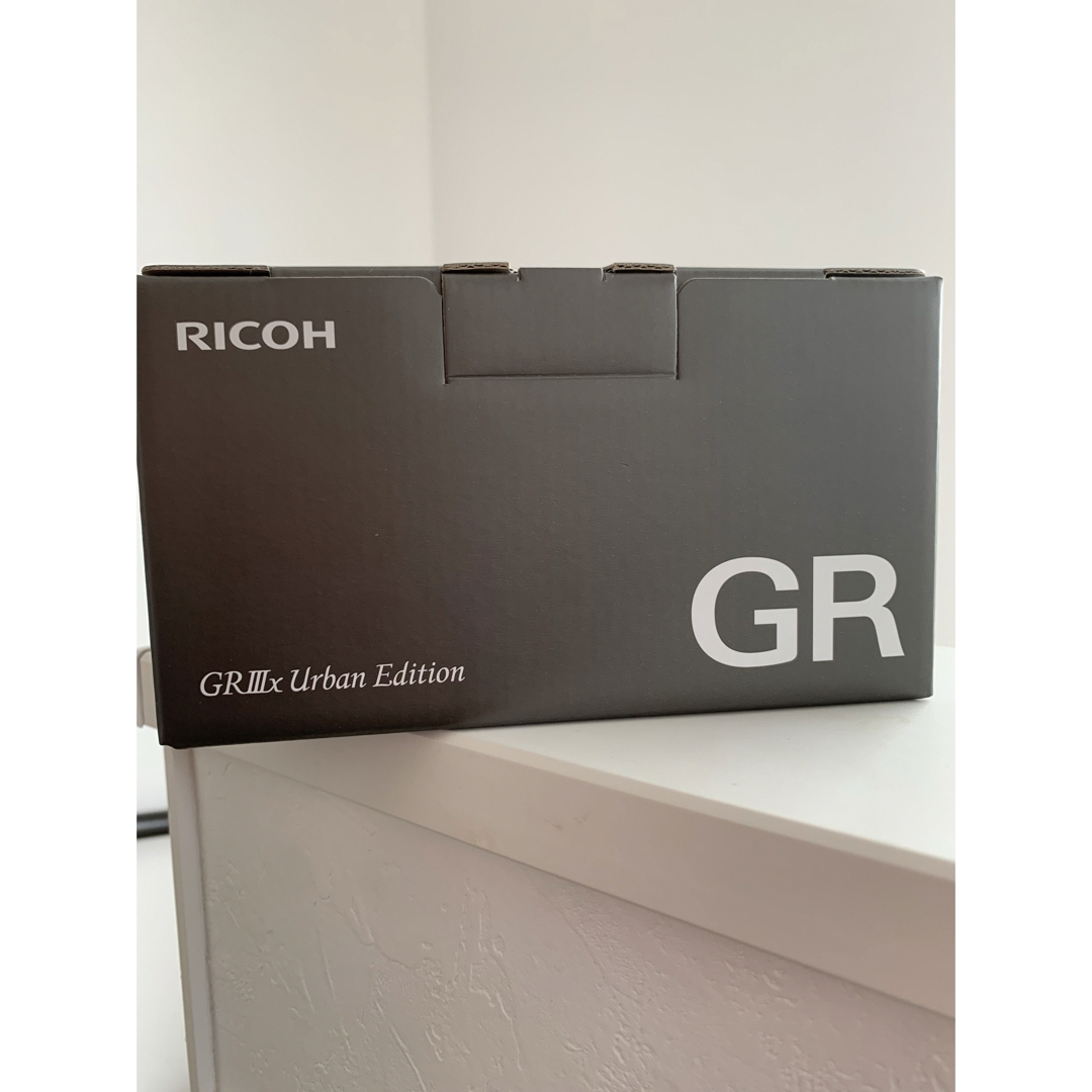 RICOH(リコー)の【新品未開封】RICOH GR IIIx Urban Edition スマホ/家電/カメラのカメラ(デジタル一眼)の商品写真