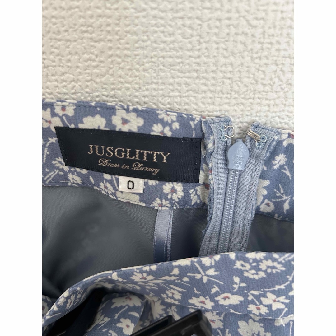 JUSGLITTY(ジャスグリッティー)のJUSGLITTY ジャスグリッティー フラワープリントロングスカート レディースのスカート(ロングスカート)の商品写真