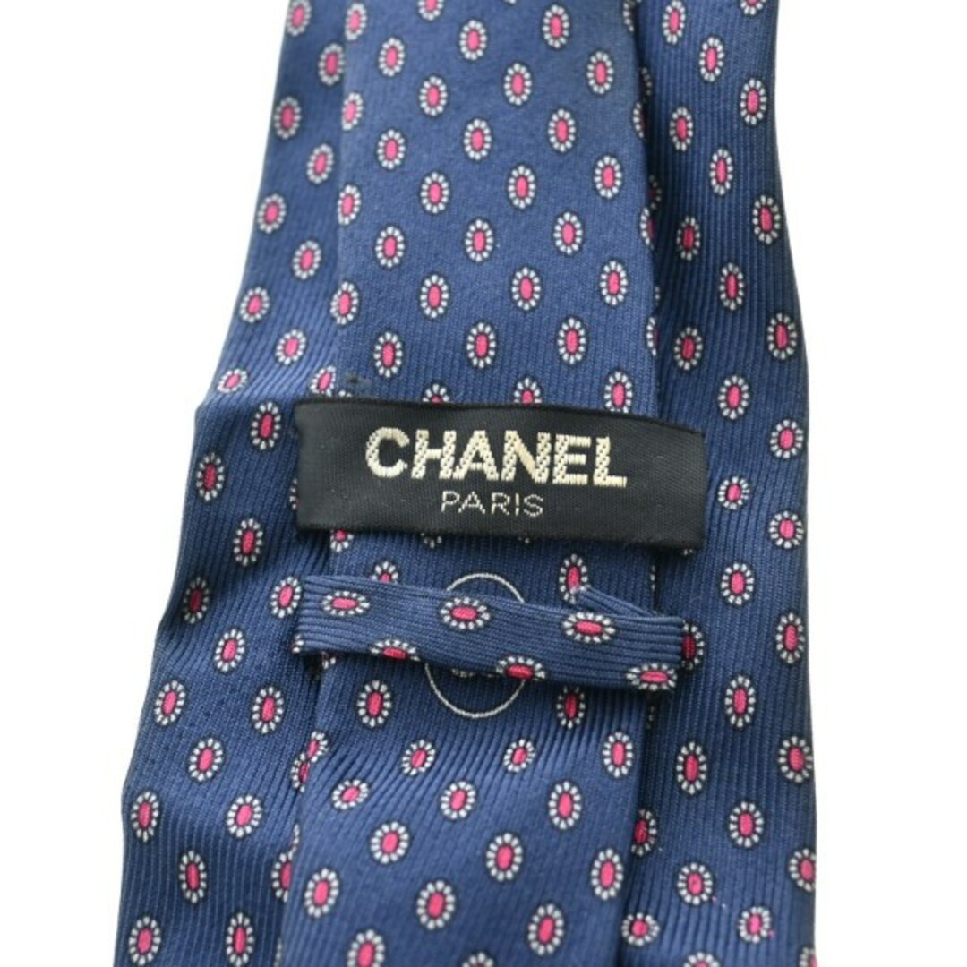 CHANEL(シャネル)のCHANEL シャネル ネクタイ - 紺x赤x白系(総柄) 【古着】【中古】 メンズのファッション小物(ネクタイ)の商品写真