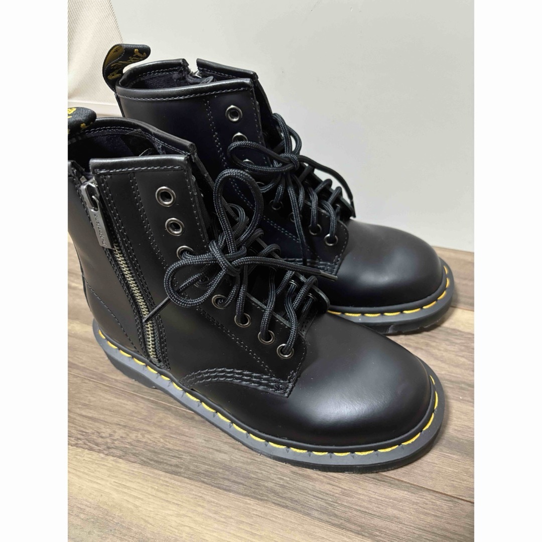 Dr.Martens(ドクターマーチン)のドクターマーチン　8ブーツ　新品未使用 レディースの靴/シューズ(ブーツ)の商品写真