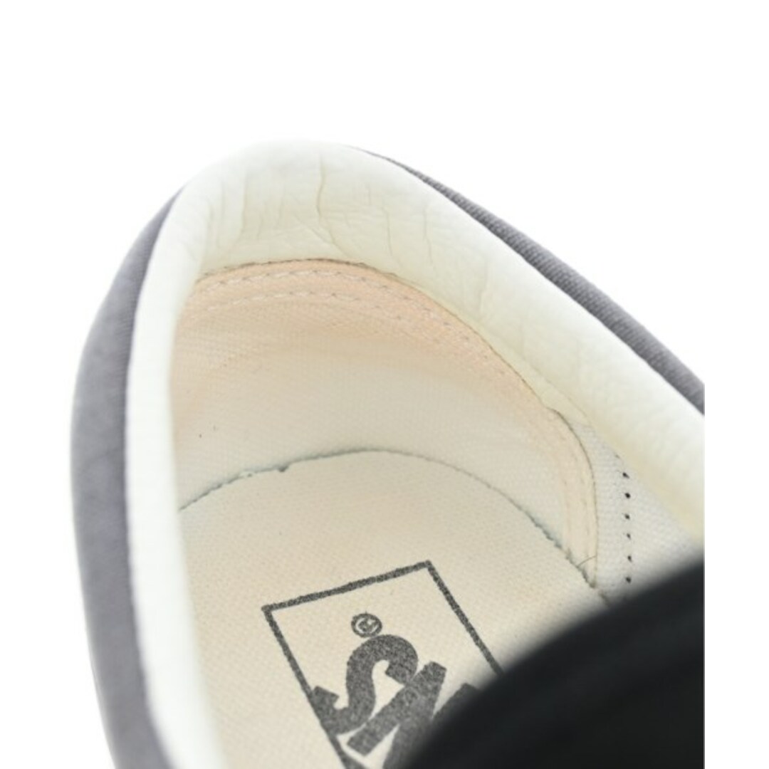 VANS(ヴァンズ)のVANS バンズ スニーカー 24.5cm グレーx黒 【古着】【中古】 レディースの靴/シューズ(スニーカー)の商品写真