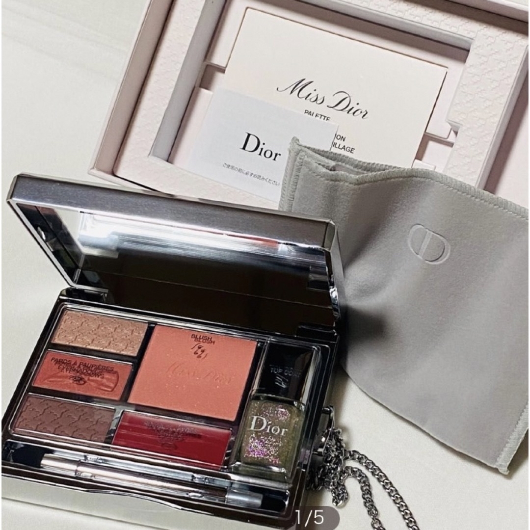 Dior(ディオール)の新品・未使用　ミスディオール  パレット　Miss Dior コスメ/美容のベースメイク/化粧品(アイシャドウ)の商品写真