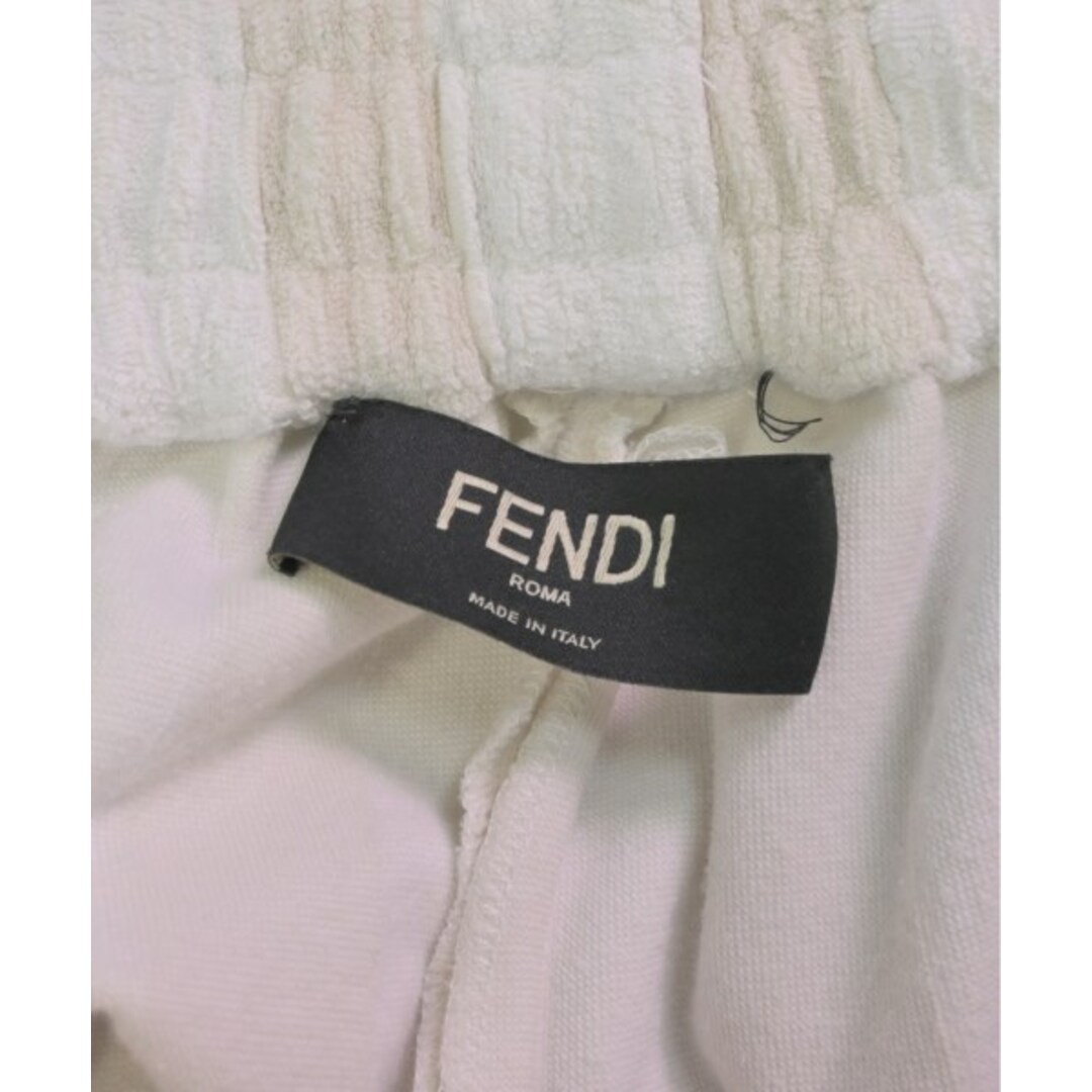 FENDI(フェンディ)のFENDI フェンディ ショートパンツ 44(S位) ベージュx白(ストライプ) 【古着】【中古】 メンズのパンツ(ショートパンツ)の商品写真