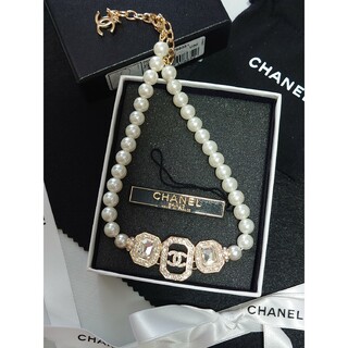 シャネル(CHANEL)のCHANEL スクウェアビジューパールネックレス ゴールド(ネックレス)