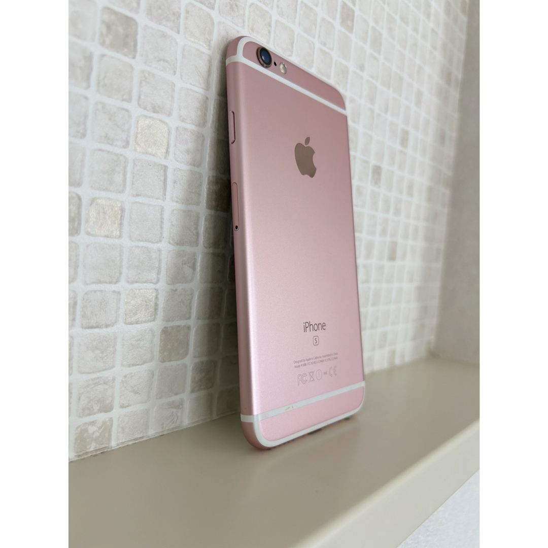 iPhone(アイフォーン)の【ぴょん様】iPhone6s 本体 ローズゴールド スマホ/家電/カメラのスマートフォン/携帯電話(スマートフォン本体)の商品写真
