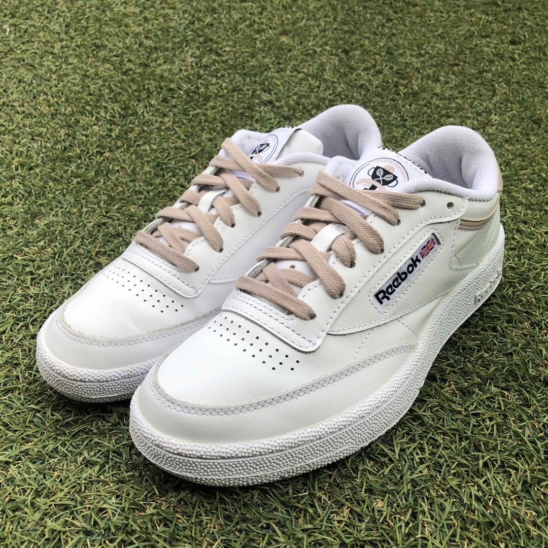 Reebok(リーボック)の美品24.5 35th!Reebok CLUB C 85 リーボック HA205 レディースの靴/シューズ(スニーカー)の商品写真