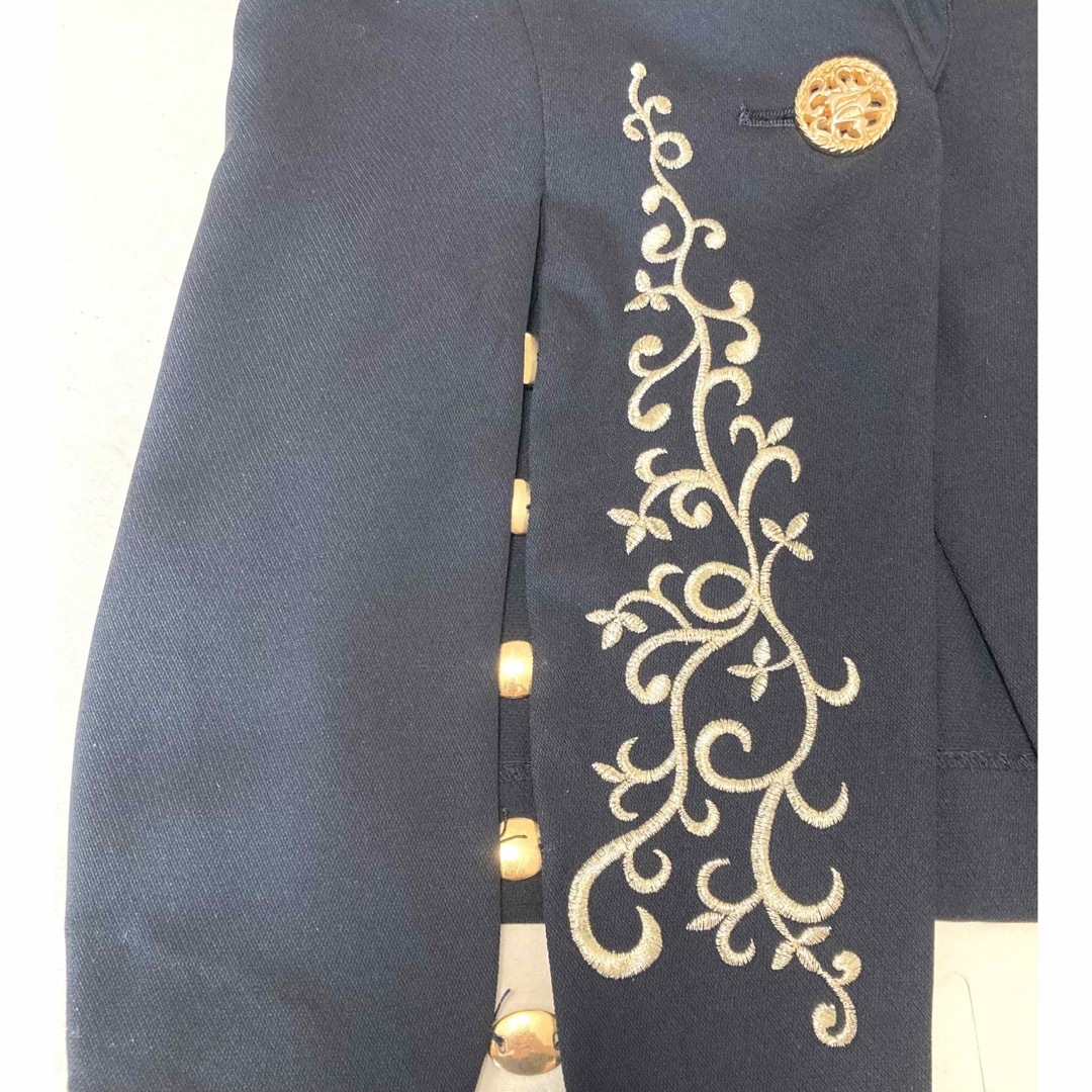 バブリージャケット、レトロ、半袖、刺繍、金ボタン、9号 レディースのジャケット/アウター(テーラードジャケット)の商品写真