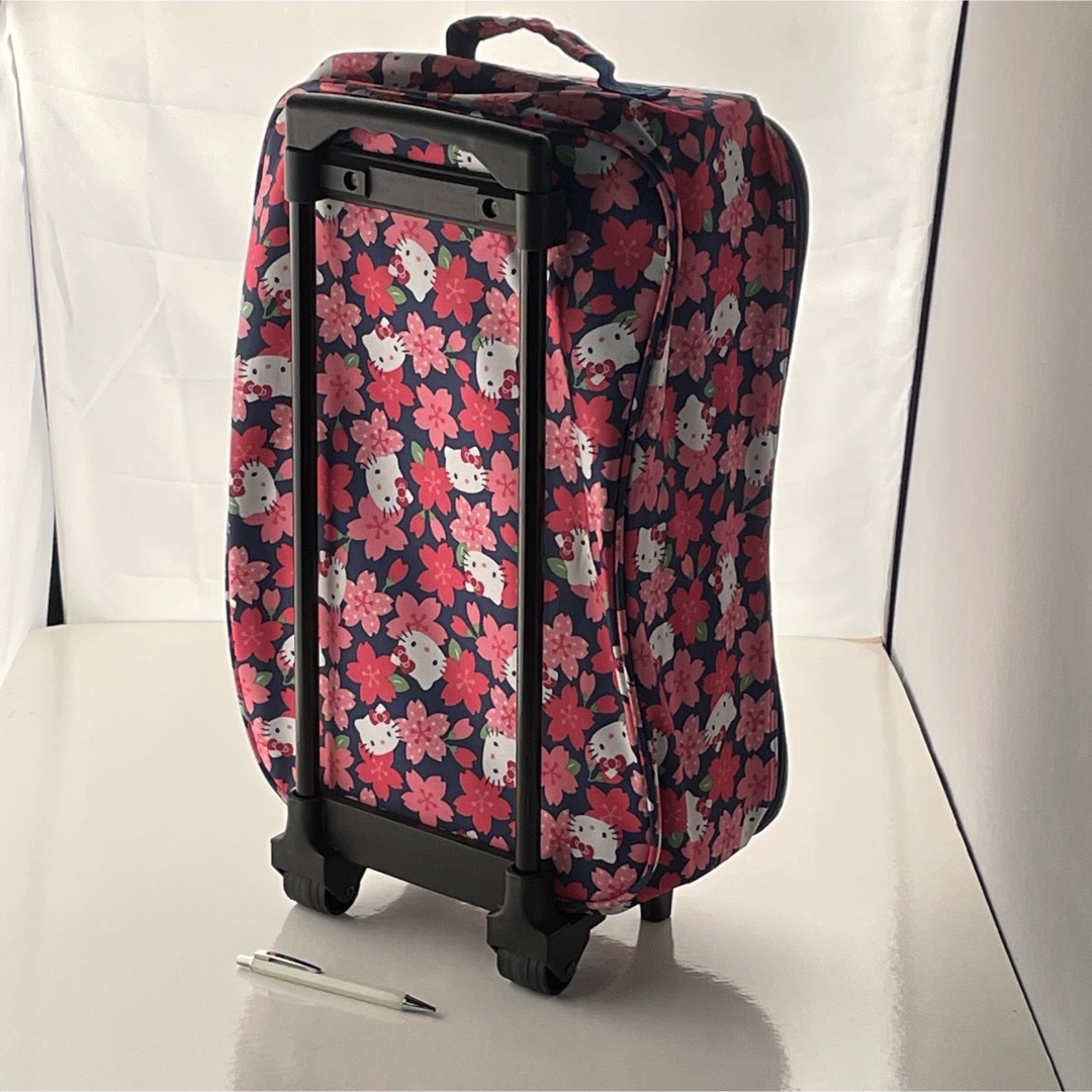 ハローキティ(ハローキティ)のサンリオ　ハローキティ　キャリーケース レディースのバッグ(スーツケース/キャリーバッグ)の商品写真