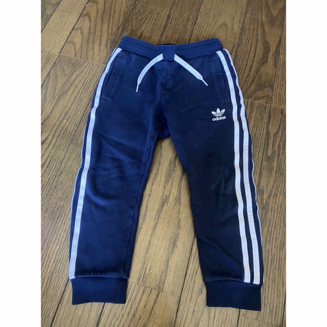 adidas(アディダス)のアディダス　裏起毛パンツ110センチ キッズ/ベビー/マタニティのキッズ服男の子用(90cm~)(パンツ/スパッツ)の商品写真