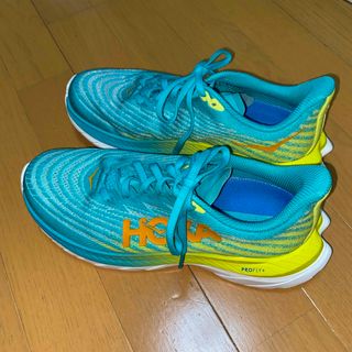 ホカオネオネ(HOKA ONE ONE)のホカ　ランニングシューズ(シューズ)