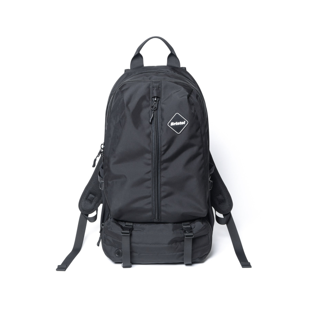 F.C.R.B.(エフシーアールビー)の新品 送料無料 FCRB 24SS TOUR BACKPACK BLACK メンズのバッグ(バッグパック/リュック)の商品写真