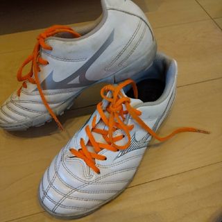 ミズノ(MIZUNO)のMIZUNO　サッカー　シューズ(スニーカー)