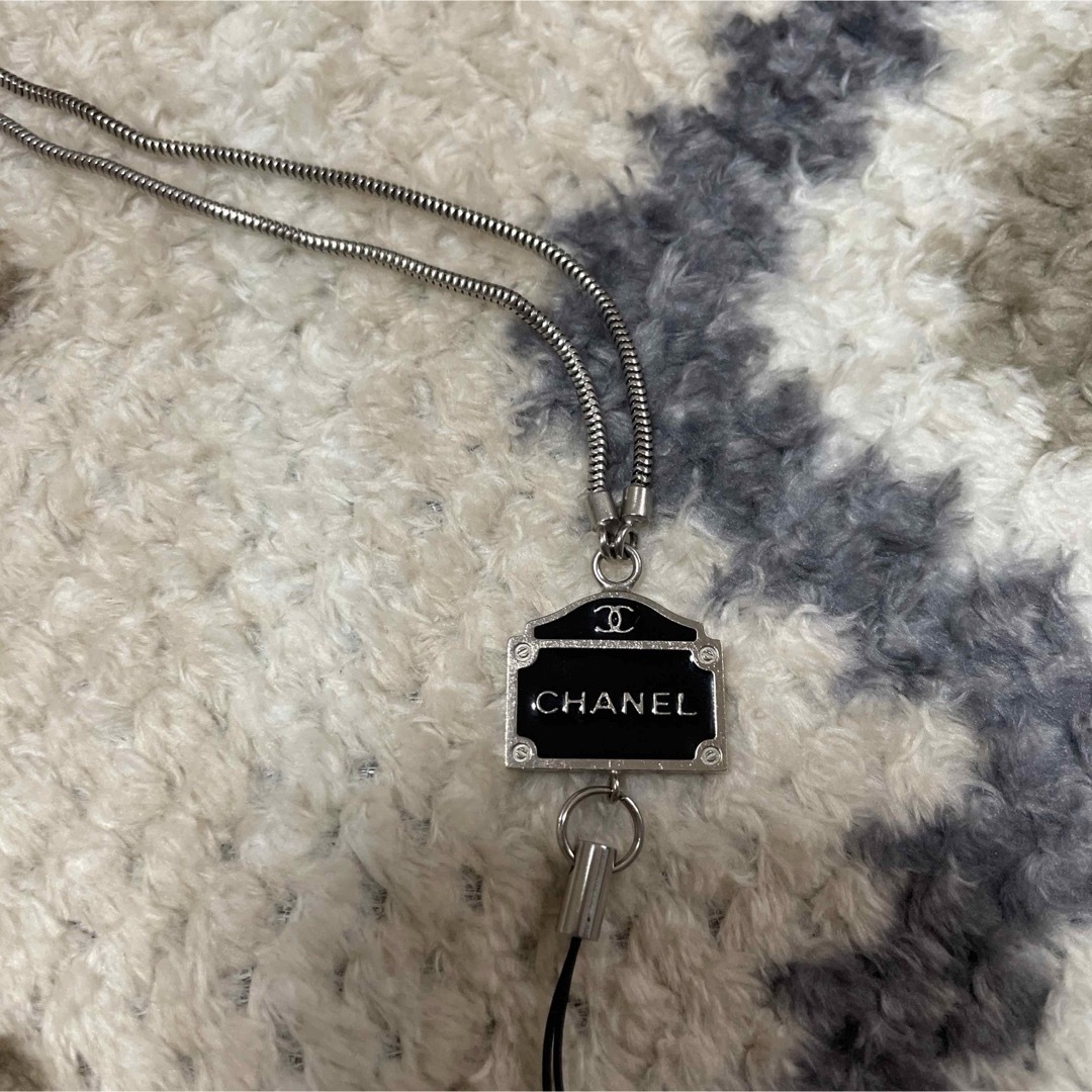 CHANEL(シャネル)のシャネル CHANEL 31 RUE CAMBON 携帯ストラップ チャーム スマホ/家電/カメラのスマホアクセサリー(ストラップ/イヤホンジャック)の商品写真