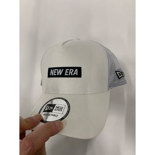 ニューエラー(NEW ERA)のニューエラ  ボックスロゴ　メッシュキャップ　白　9forty(キャップ)