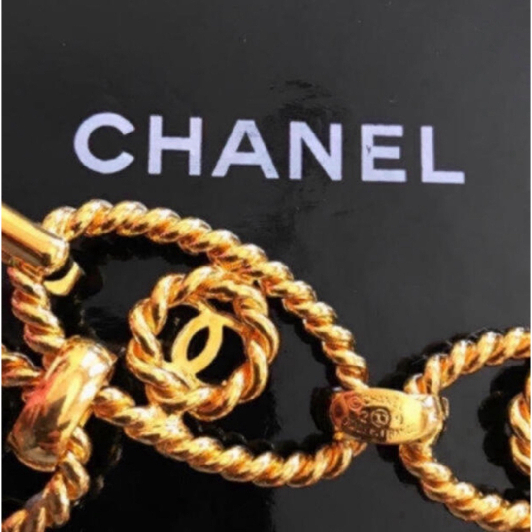 CHANEL(シャネル)の確実正規品★美品★CHANELシャネル★ヴィンテージチェーンベルト パーツ ハンドメイドの素材/材料(各種パーツ)の商品写真