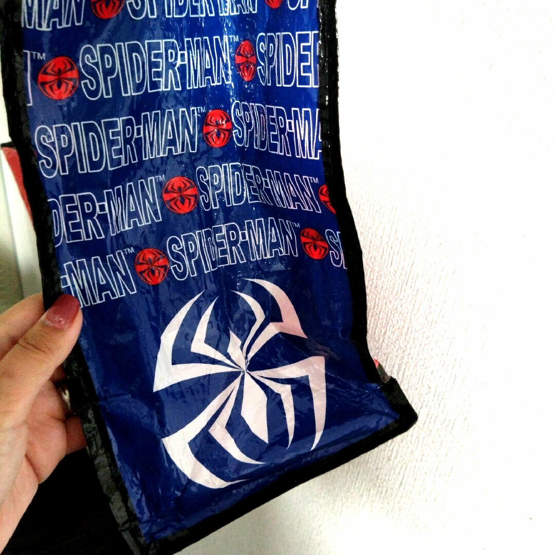 USJ(ユニバーサルスタジオジャパン)のユニバ公式 USJ 現地 スパイダーマン どでかバッグ レディースのバッグ(トートバッグ)の商品写真